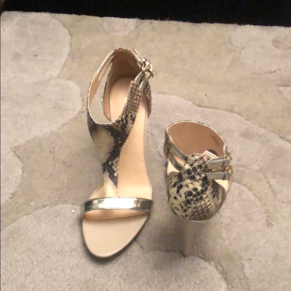 Guess Shoe - New - Picture 6 of 10